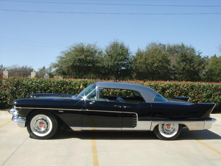  Cadillac Eldorado Brougham 1957 года  (фото 25 из 25)